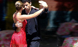 1300263025_tango.jpg