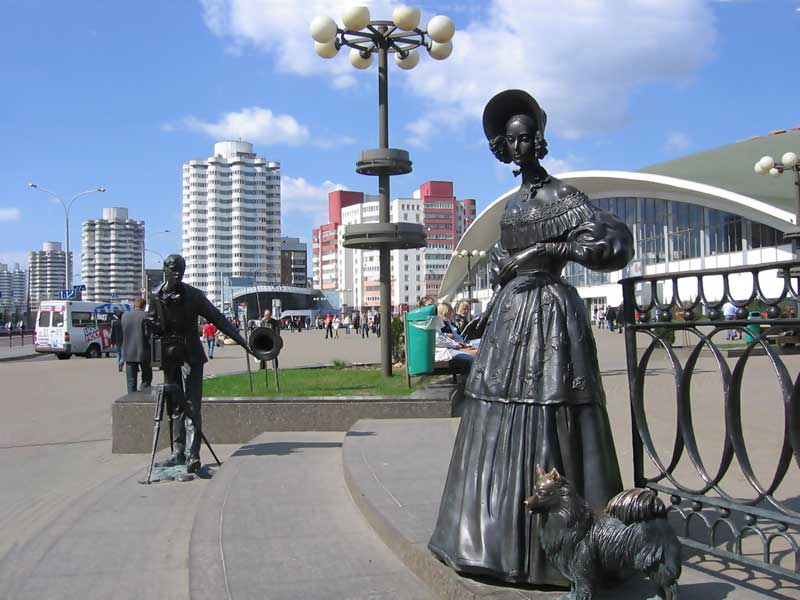 1328366652_women1008.jpg